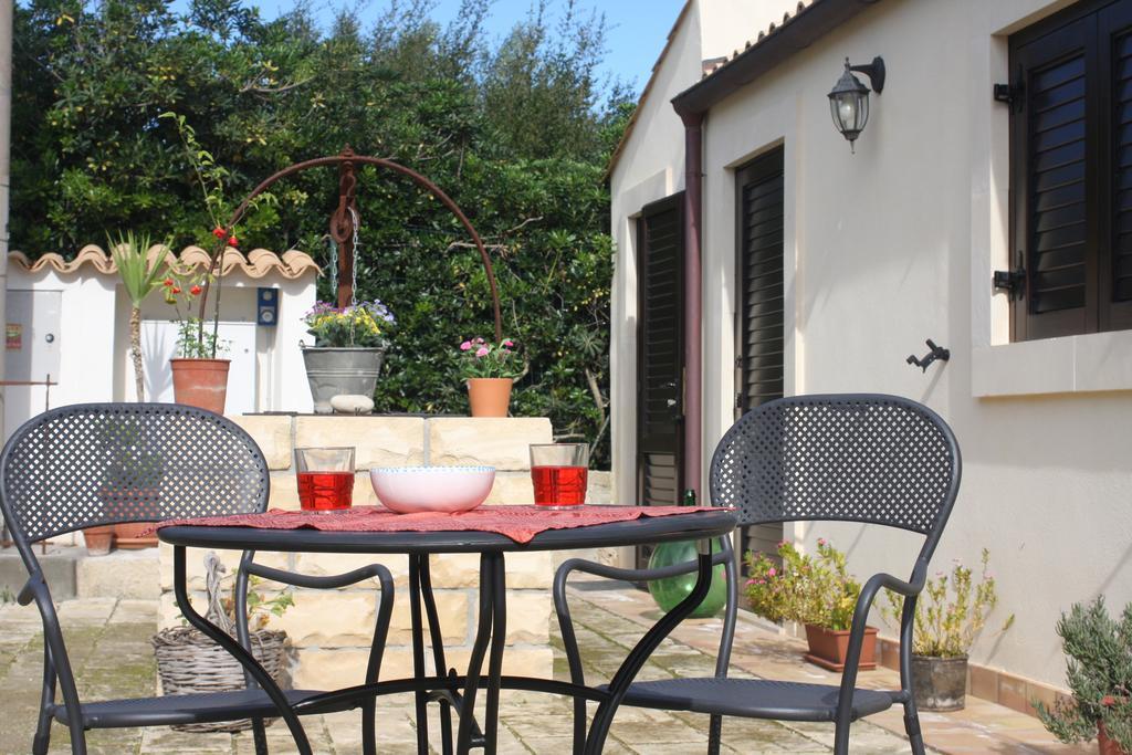 L'Antico Trappeto Bed & Breakfast Noto Exterior photo