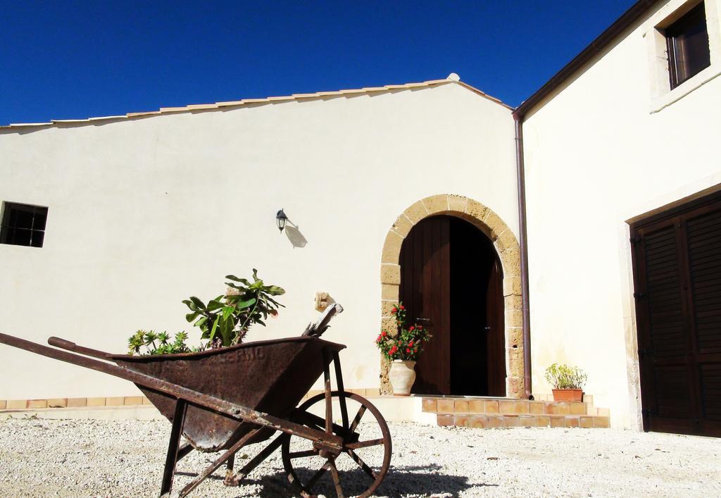 L'Antico Trappeto Bed & Breakfast Noto Exterior photo