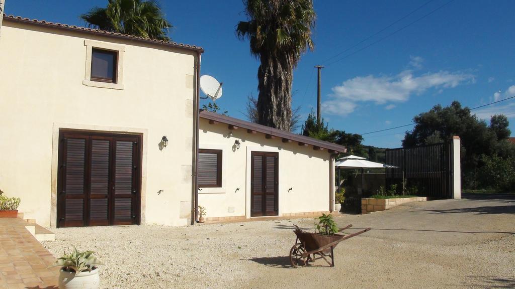 L'Antico Trappeto Bed & Breakfast Noto Exterior photo