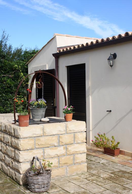 L'Antico Trappeto Bed & Breakfast Noto Exterior photo